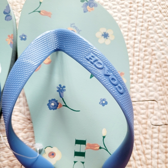 Coach Zak Flip Flop with Floral - Picture 7 of 8